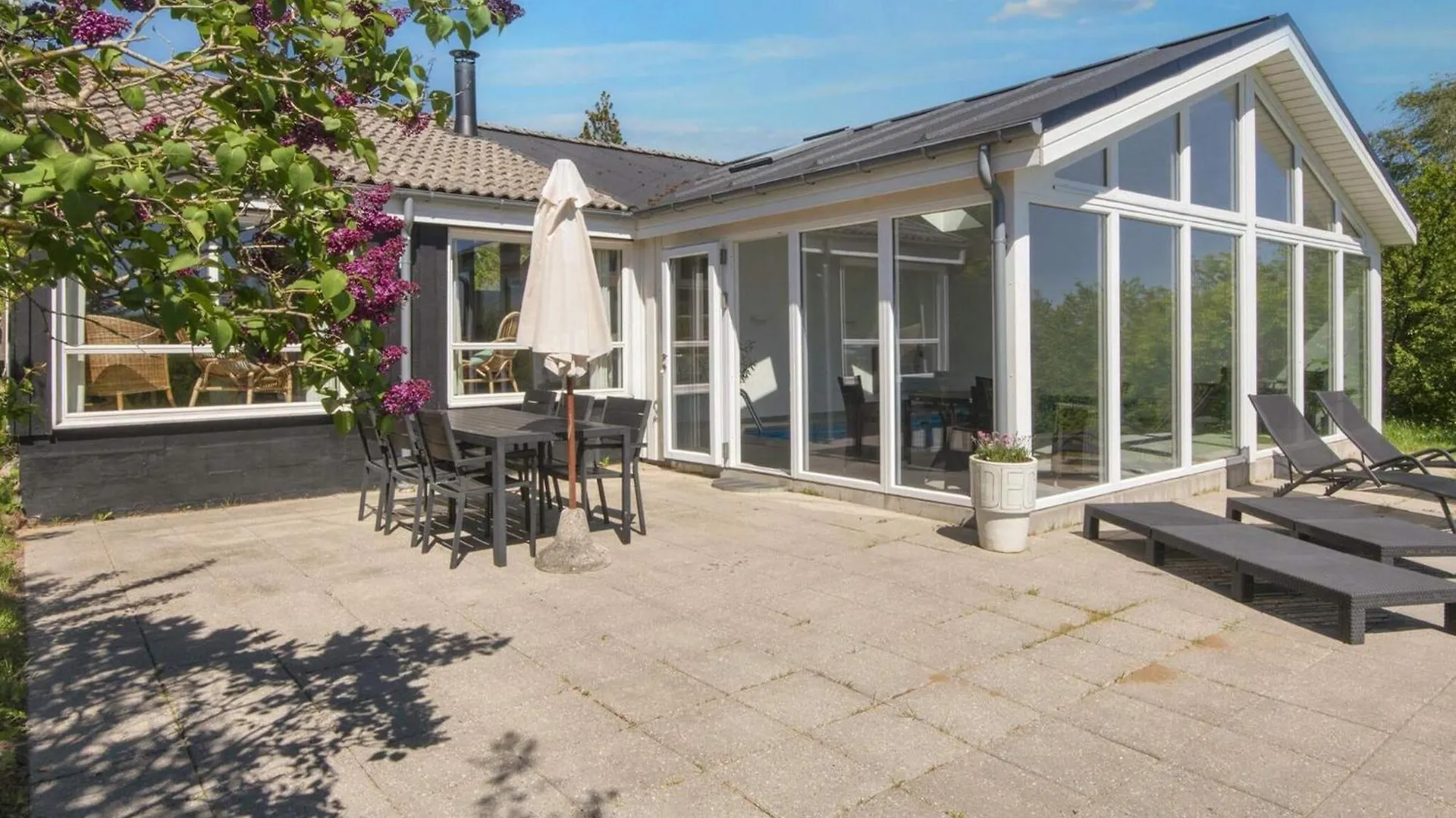 8 Person Holiday Home In Ebeltoft